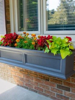Fairfield Self-Watering Window Box, 4’ 11 Fairfield Self-Watering Window Box, 4’ -Outdoor Garden Care 39345 100V tif
