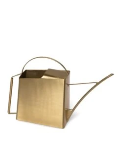 Precision Brass Watering Can -Outdoor Garden Care 3 4 crop 8612812 314