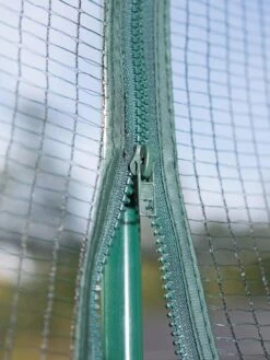 Pest-Free Garden -Outdoor Garden Care 8594283 0195 tif