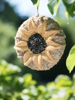 Songbird Tweets® Sunflower Wreath -Outdoor Garden Care 8598119 5255 tif