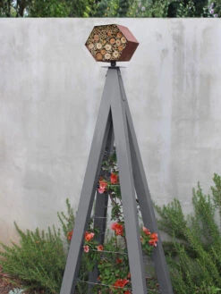 Bee Bungalow + Akoris Garden Tuteur Jr. -Outdoor Garden Care 8600532 08v