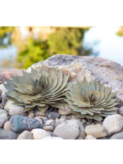 Desert Steel Spiral Aloe Sculpture -Outdoor Garden Care 8610749 04v