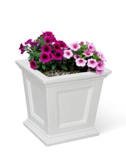 Fairfield Self-Watering Square Planter, 16” X 16” -Outdoor Garden Care 8611695 16V tif